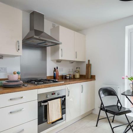 Myguest Apartment โคเวนทรี ภายนอก รูปภาพ