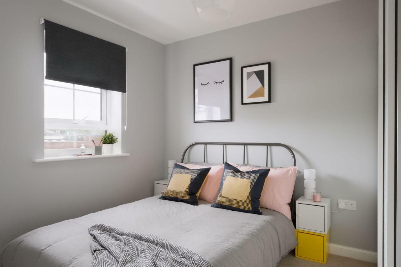 Myguest Apartment โคเวนทรี ภายนอก รูปภาพ